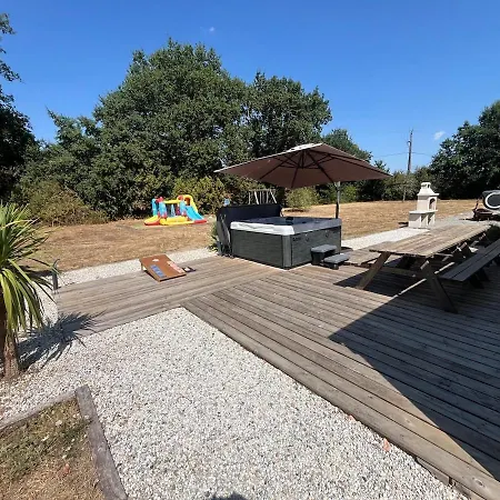 بيت للعطل Maison De Campagne *